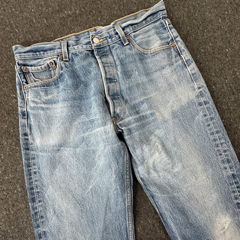 Vintage 2000s Levis 501 Jeans Mens 36x30 Made in Mexico Button Fly Light Wash